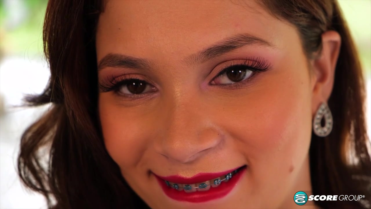 Lovely Young Kim Velez & Her Lipstick Nipples - ScoreLand