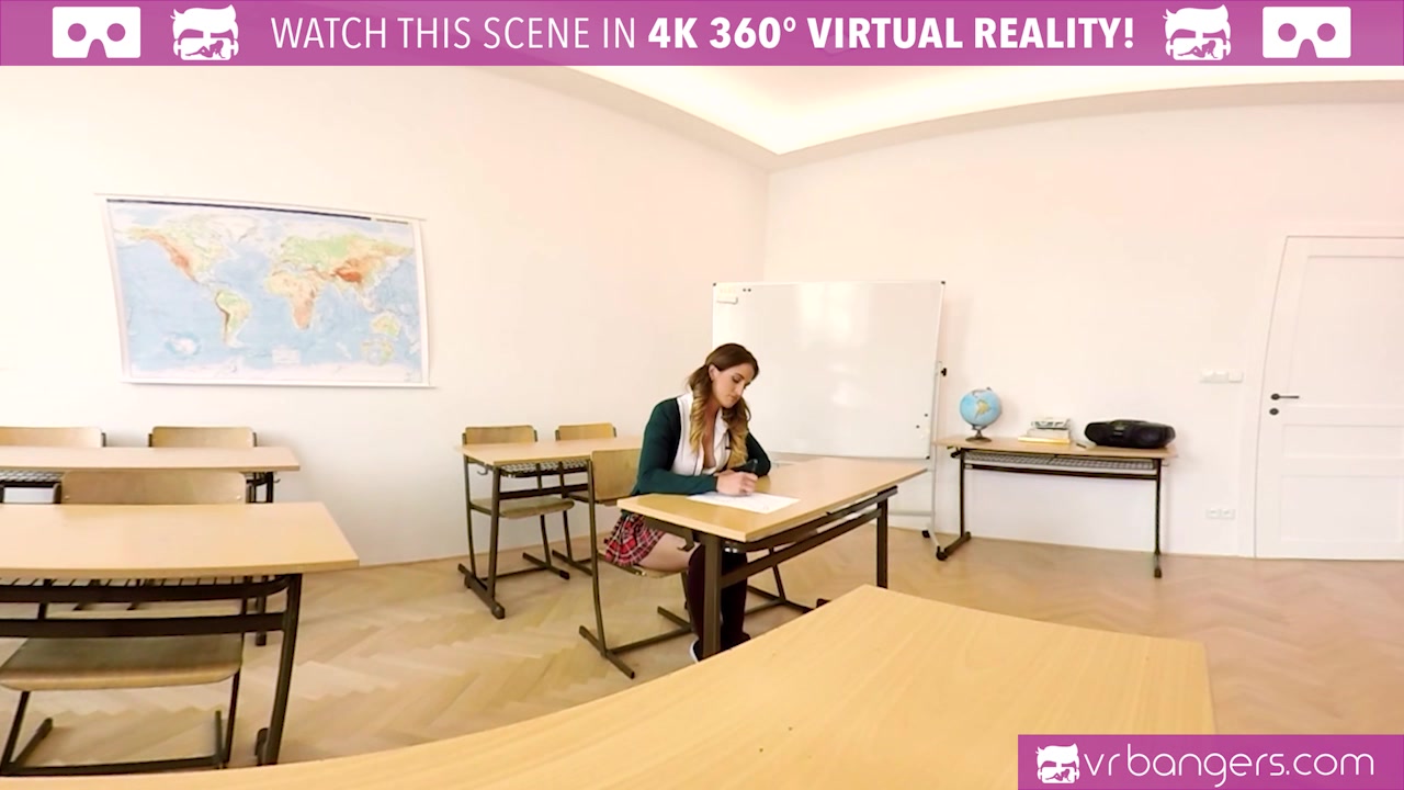 VR PORN-Fucking her way throught college