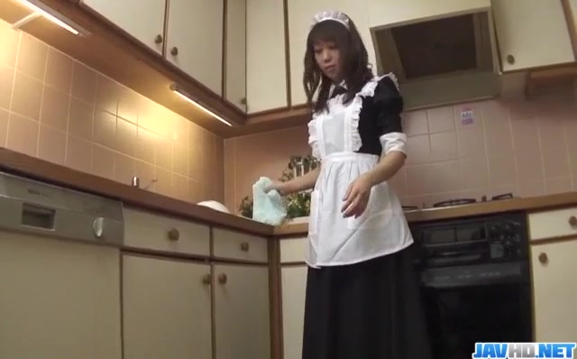 Aiuchi Shiori Japan maid, sucks her horny master