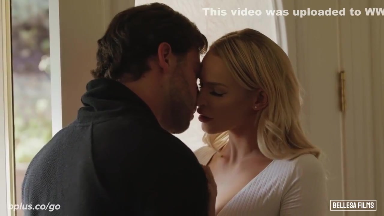 Emma Hix And Seth Gamble - Seth Fucks Beautiful Blonde Emma After Date