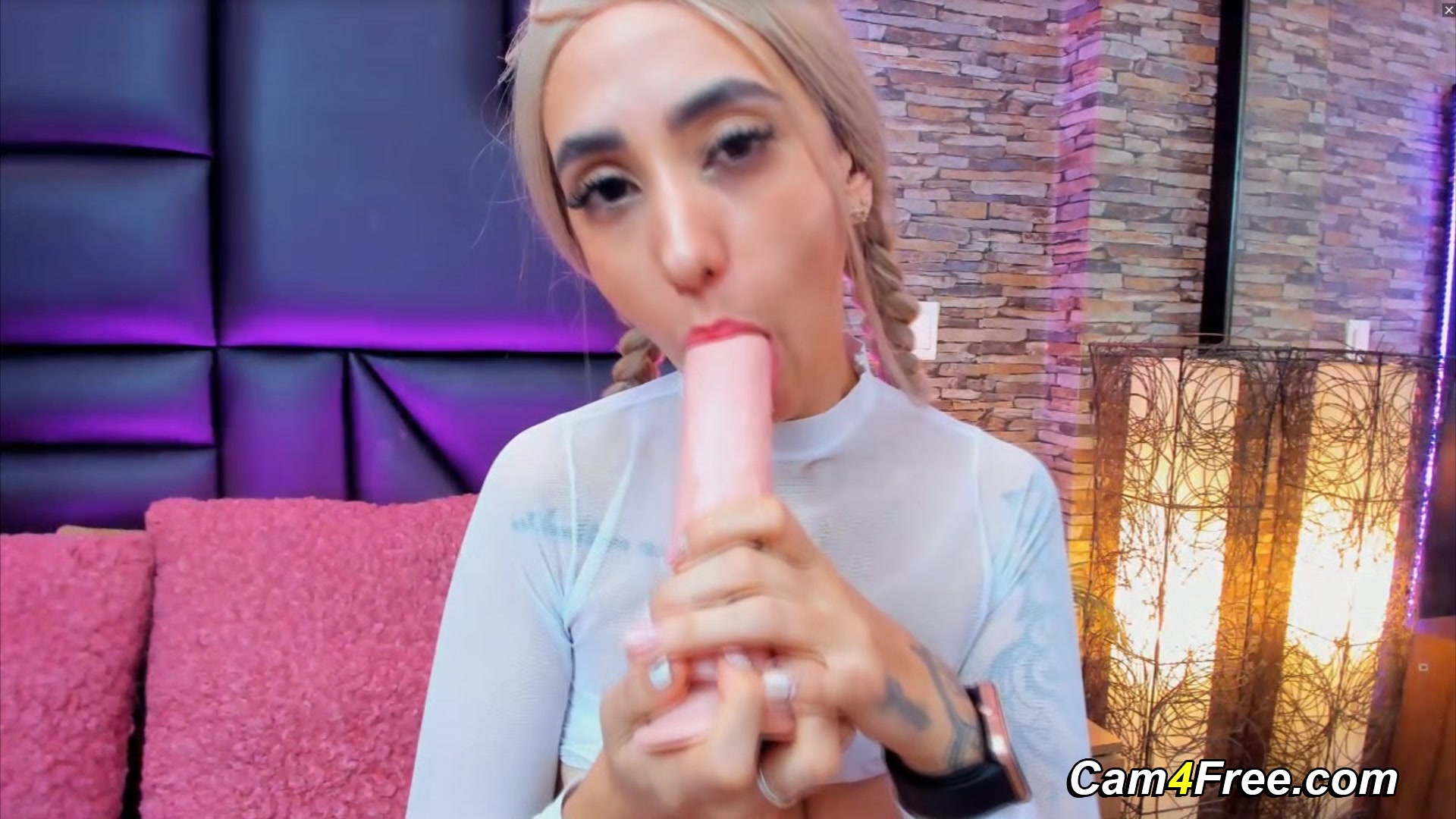 Blonde Babe Gives Her Dildo A Sloppy Blowjob