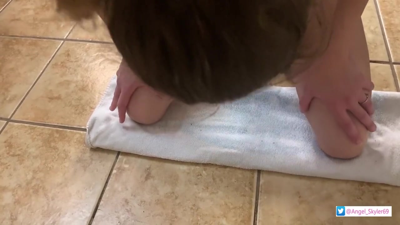 Threesome Toys All She Squirts Twice Rather Than Once Shes So Excited In Addition To Getting Her Face Creamed With Cum