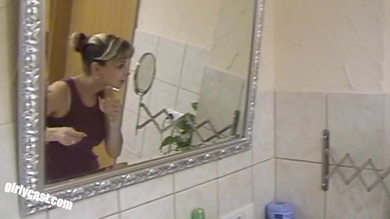 Nina & Andy - Private Xxx Bathing Fun