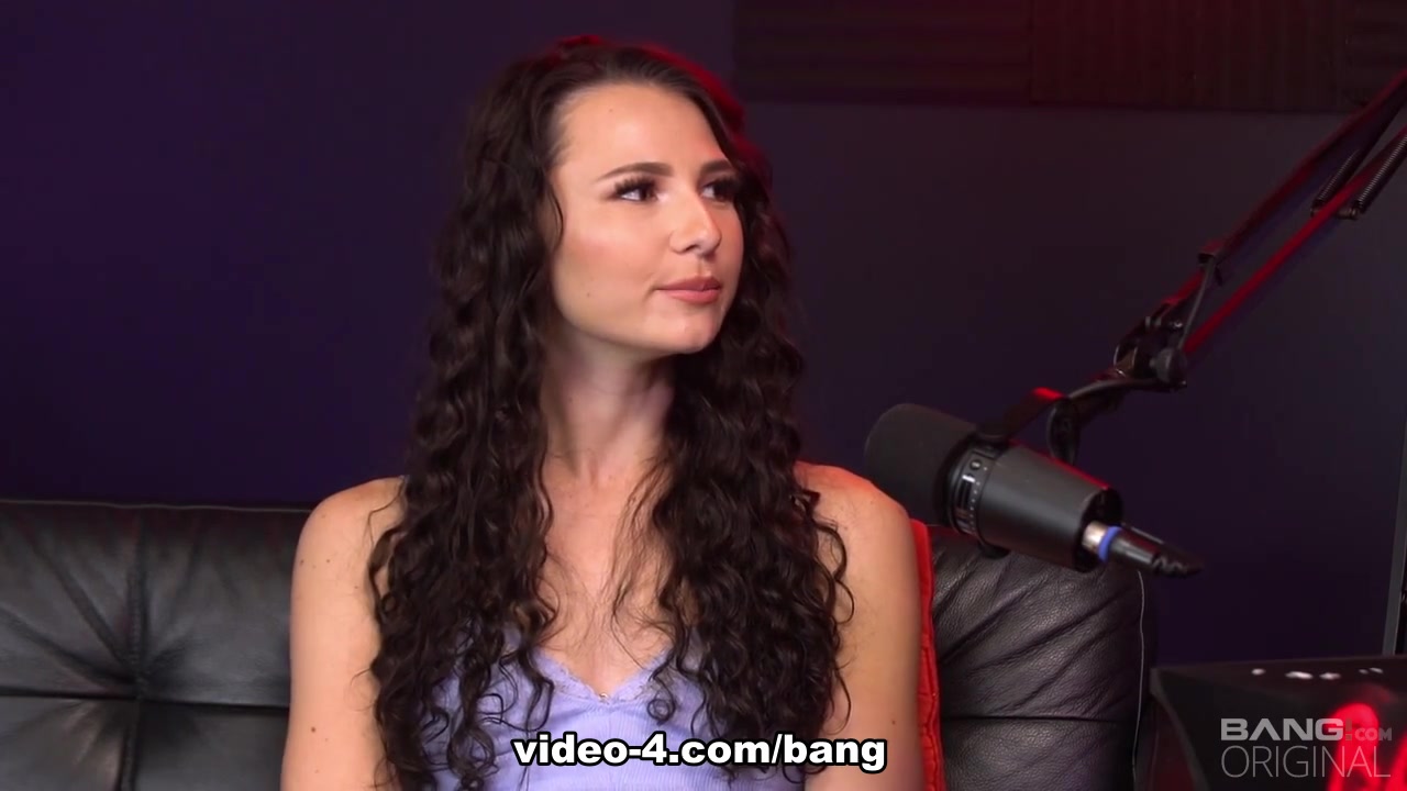 Liz jordan gets gagged on the b! podcast - BANG