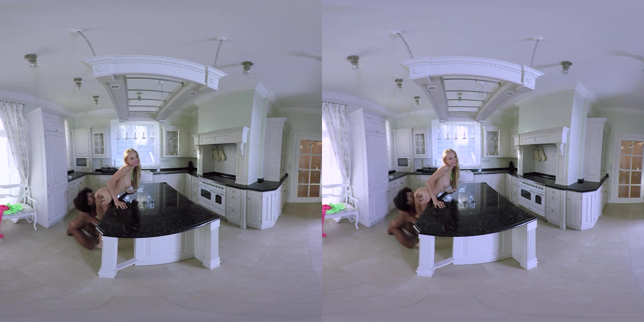 Luna Corazon & Nancy A in Kitchen Fun - RealJamVR