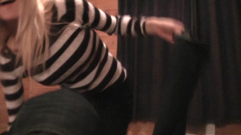 Unfathomable face hole blow job is what this golden-haired college hotty adores