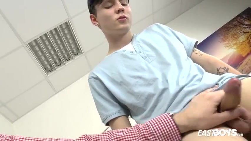 Handsome Boy Teen 18+ Dick Handjob With Jason Buell