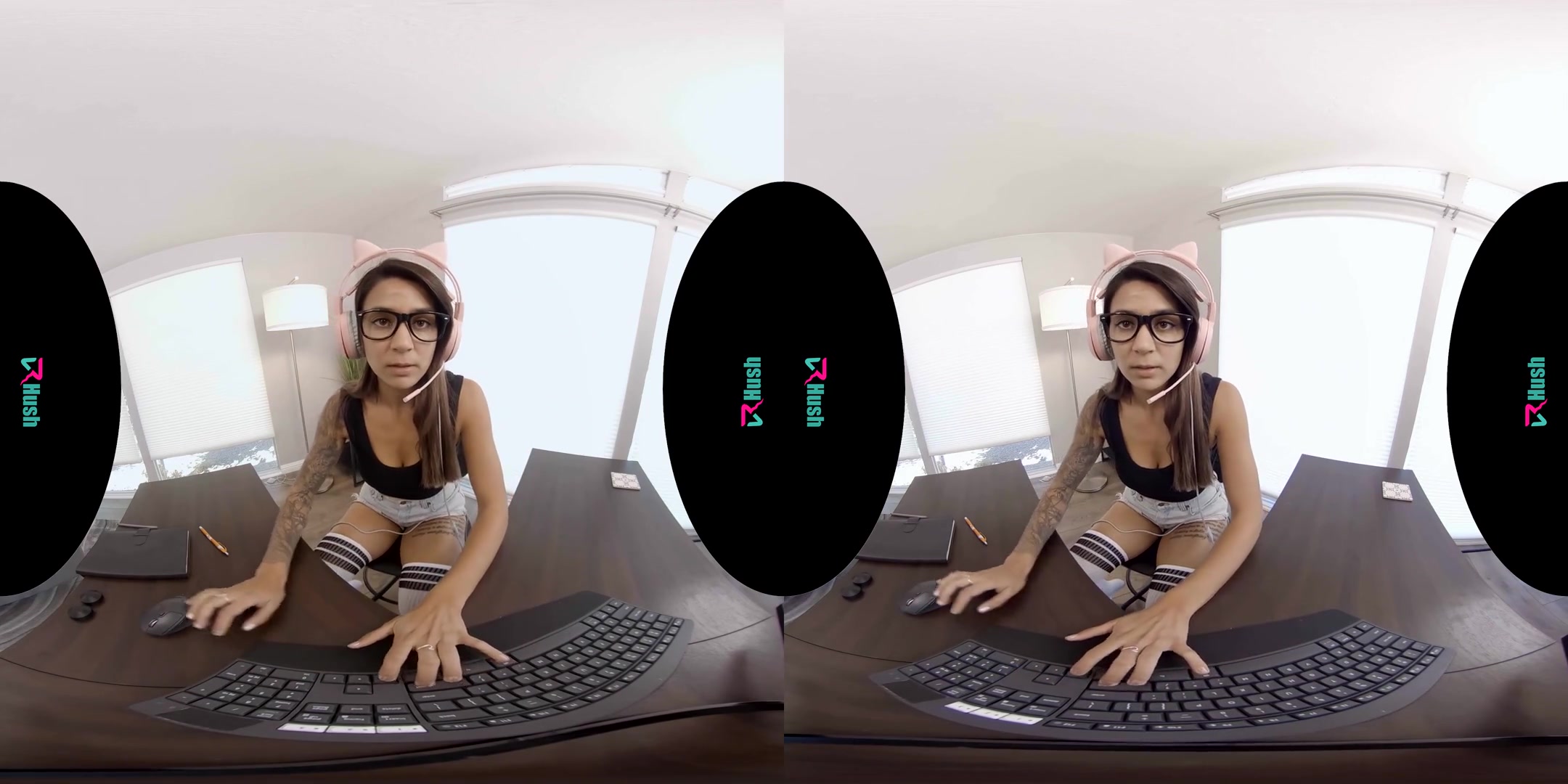 Do You Want Me To Keep The Stream On? - SexLikeReal
