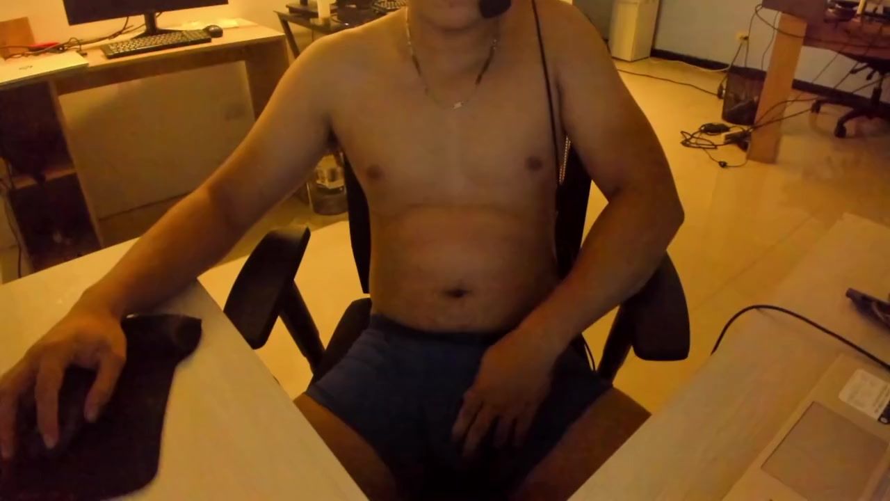 Web Starts His Jerk Of The Day - Cam Model