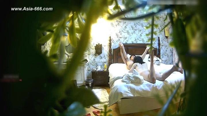 Hackers use the camera to remote monitoring of a lover's home life.186