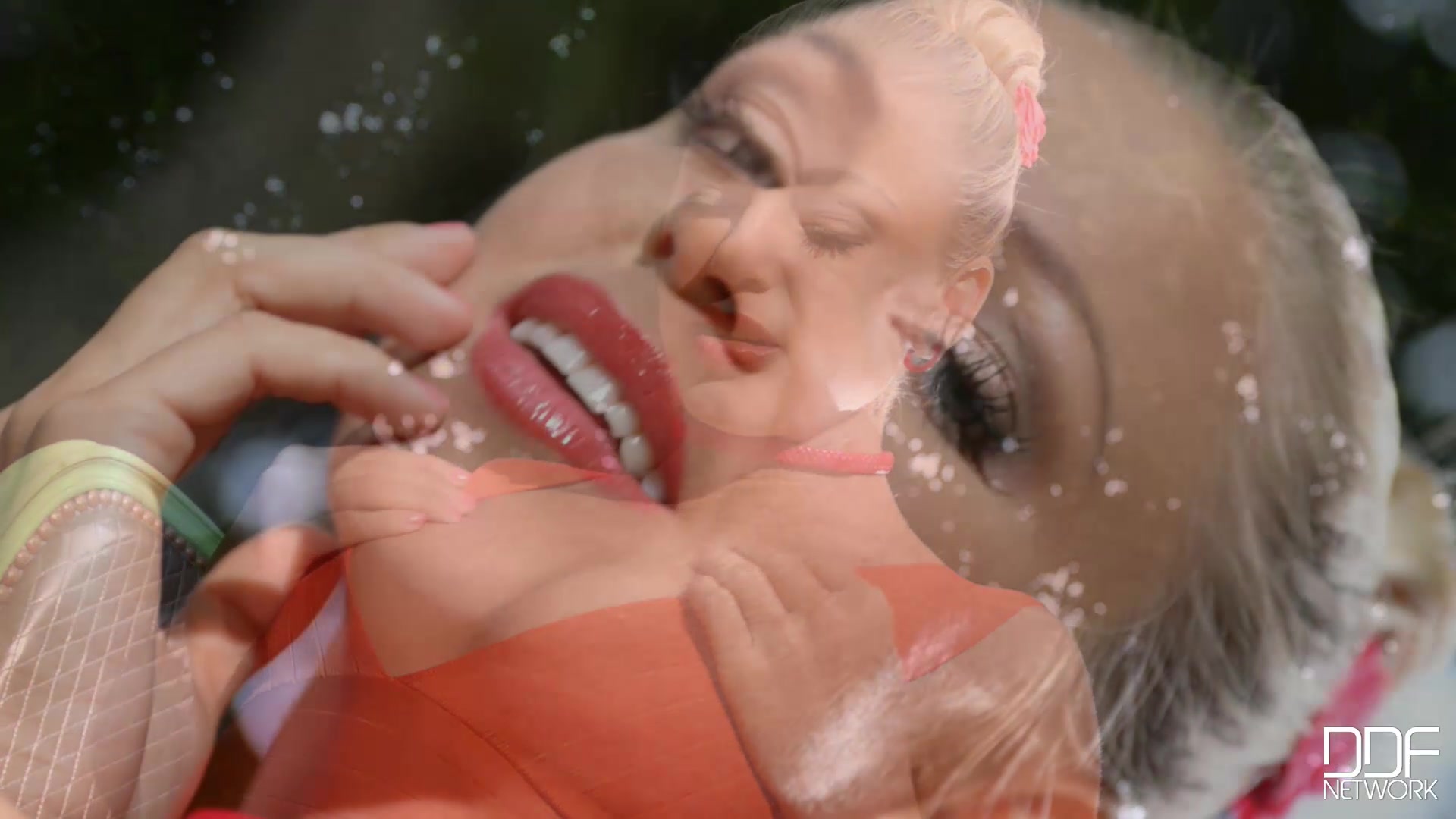 Her Naked Glory - PornWorld