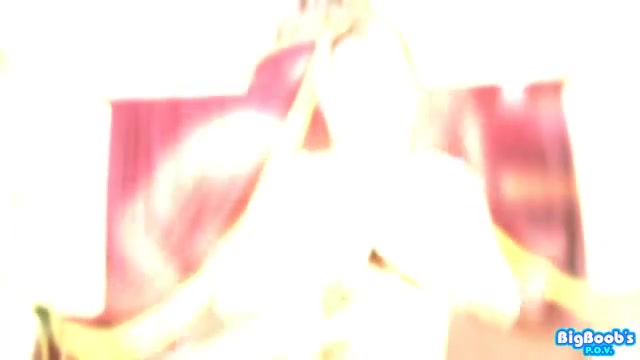 Bra Show Ho - BigBoobsPOV