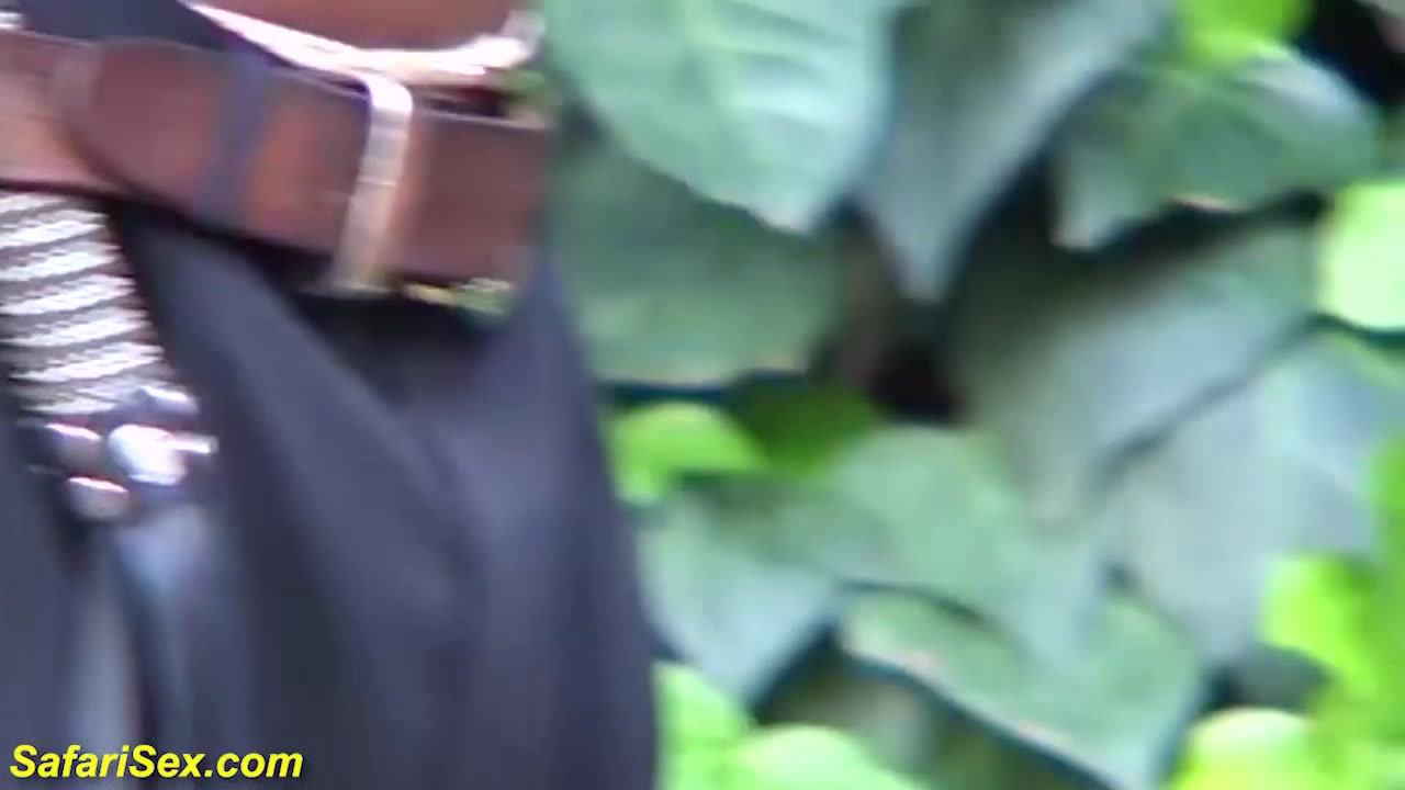 bbw african outdoor bdsm lesson