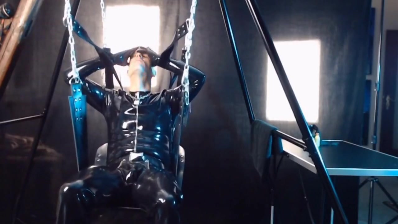 Pissing Hard In Rubber