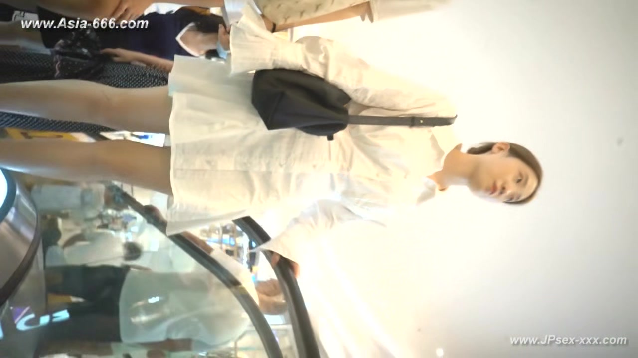 peeping chinese amateur upskirt.181
