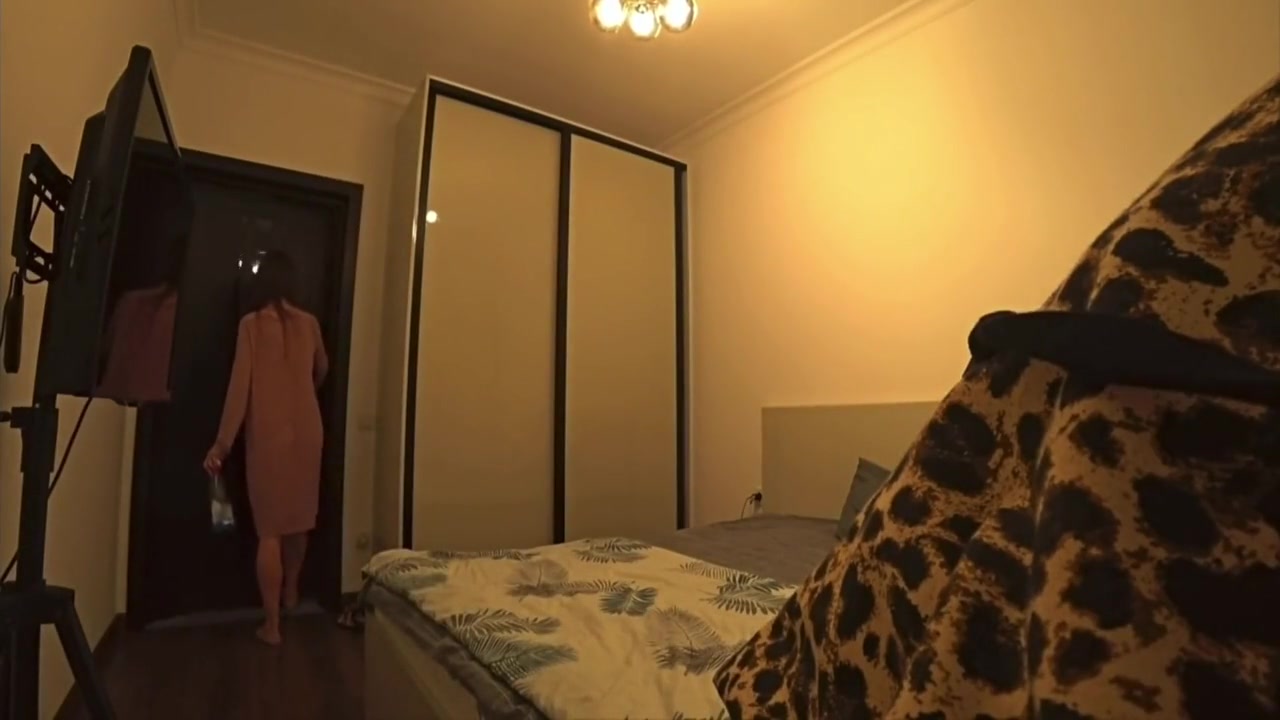 Fuck Me Before My Husband Comes Home! Wife And Friend 6 Min