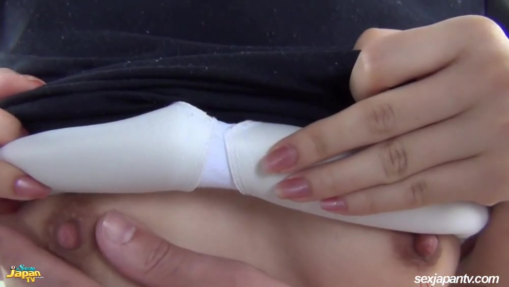 Handballing Her Sticky Slit - SexJapanTV