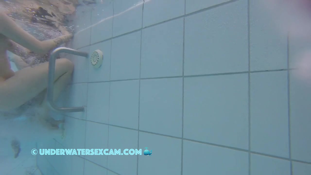 In This Underwater Video We See A Lot Of Piercings And Tattoos