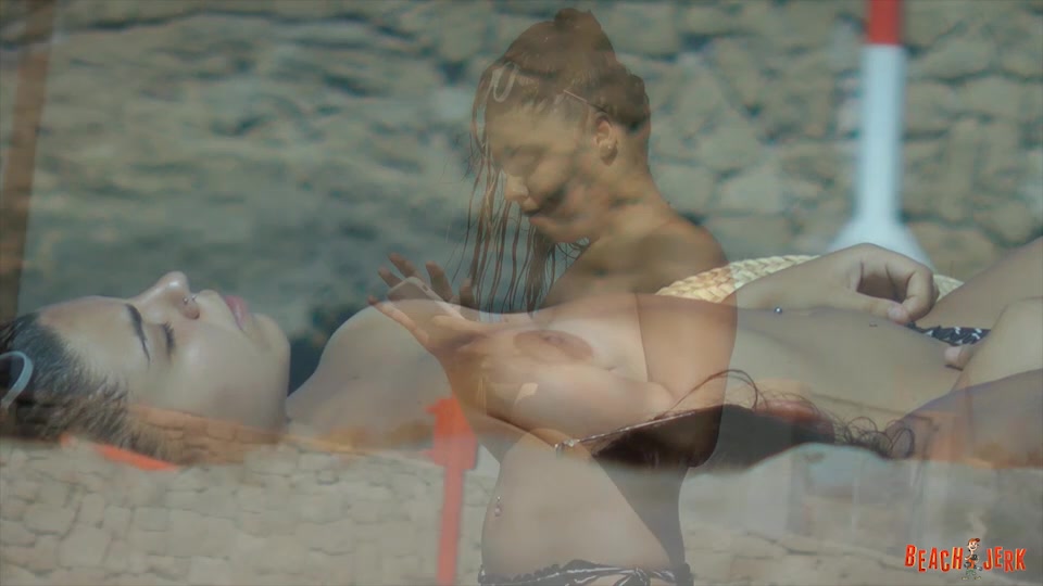 Candids are forever - BeachJerk