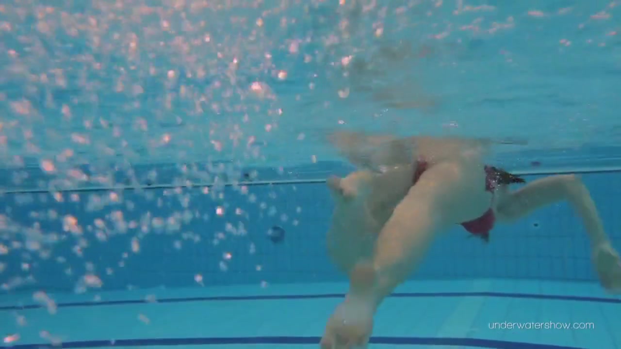Red Swimsuit Beauty Katy With Bushy Pussy Underwater