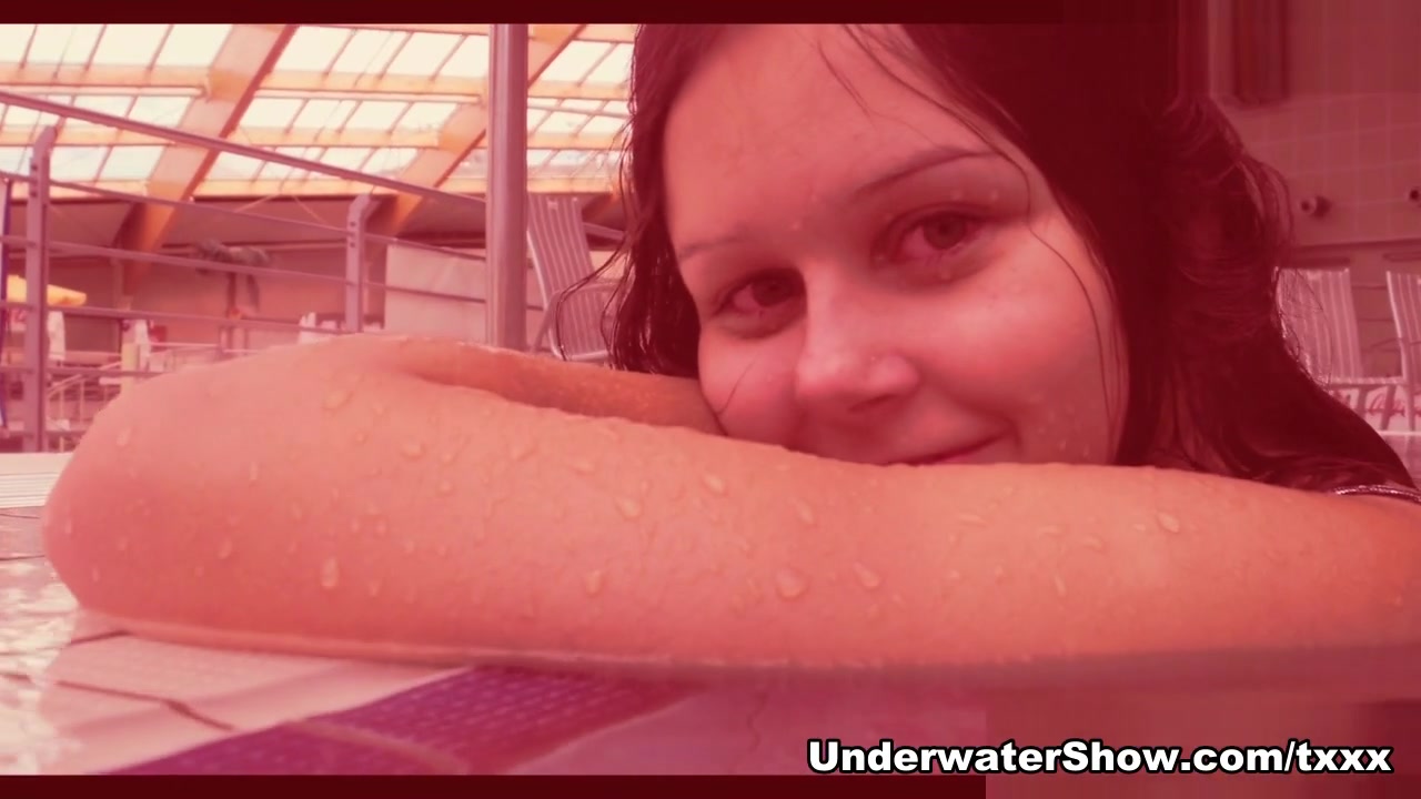 Szilva Video - UnderwaterShow