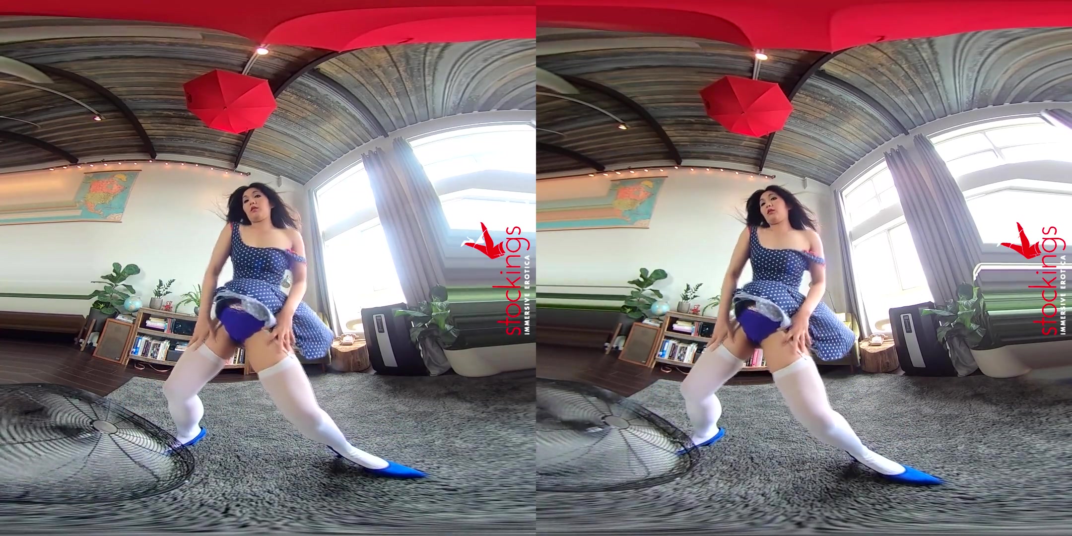 Amy Jane in Fan Dancer - StockingsVR