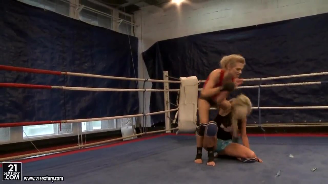 Laura Crystal and Michelle Moist wrestle