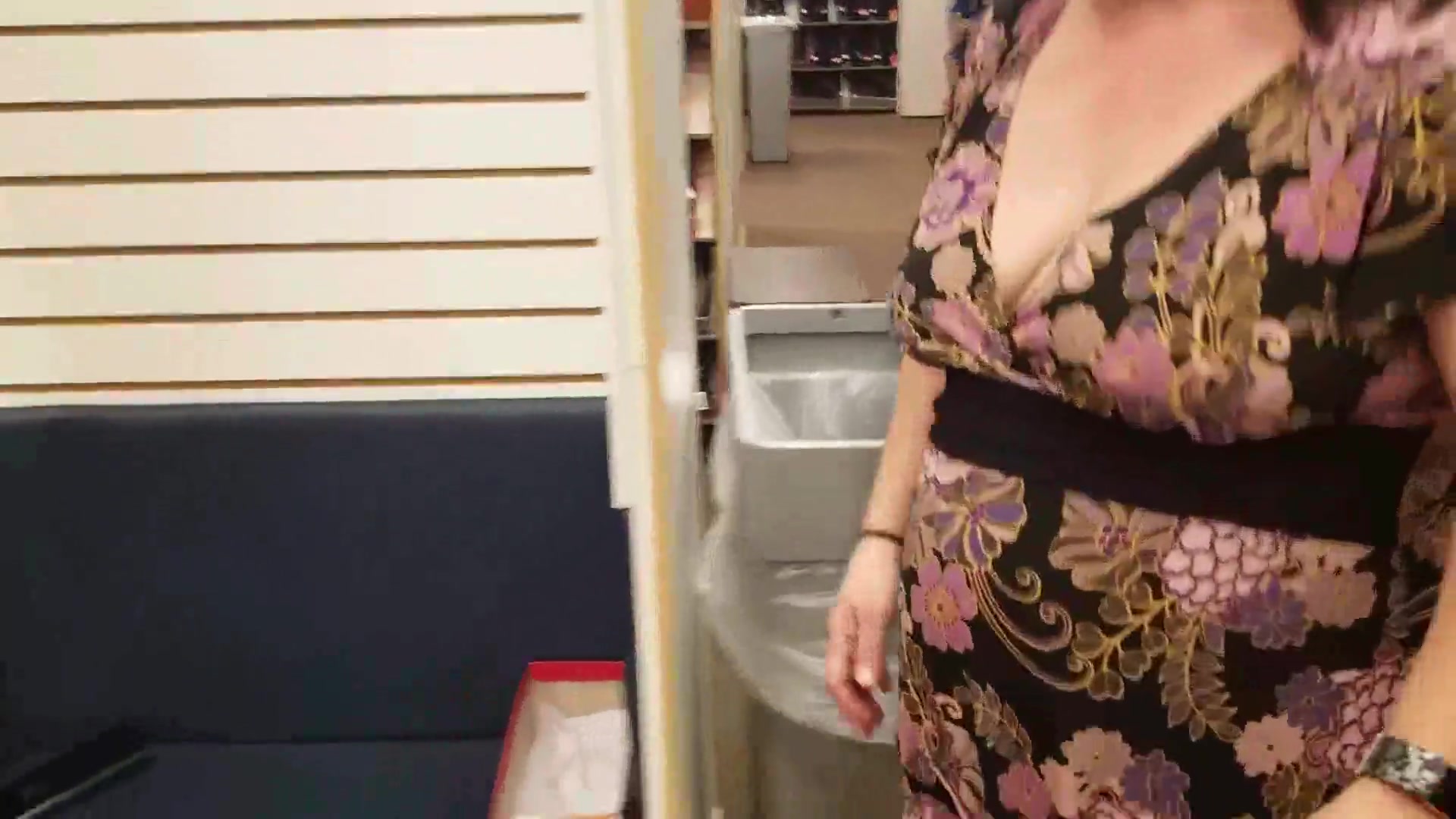 Exhibitionist - TacAmateurs