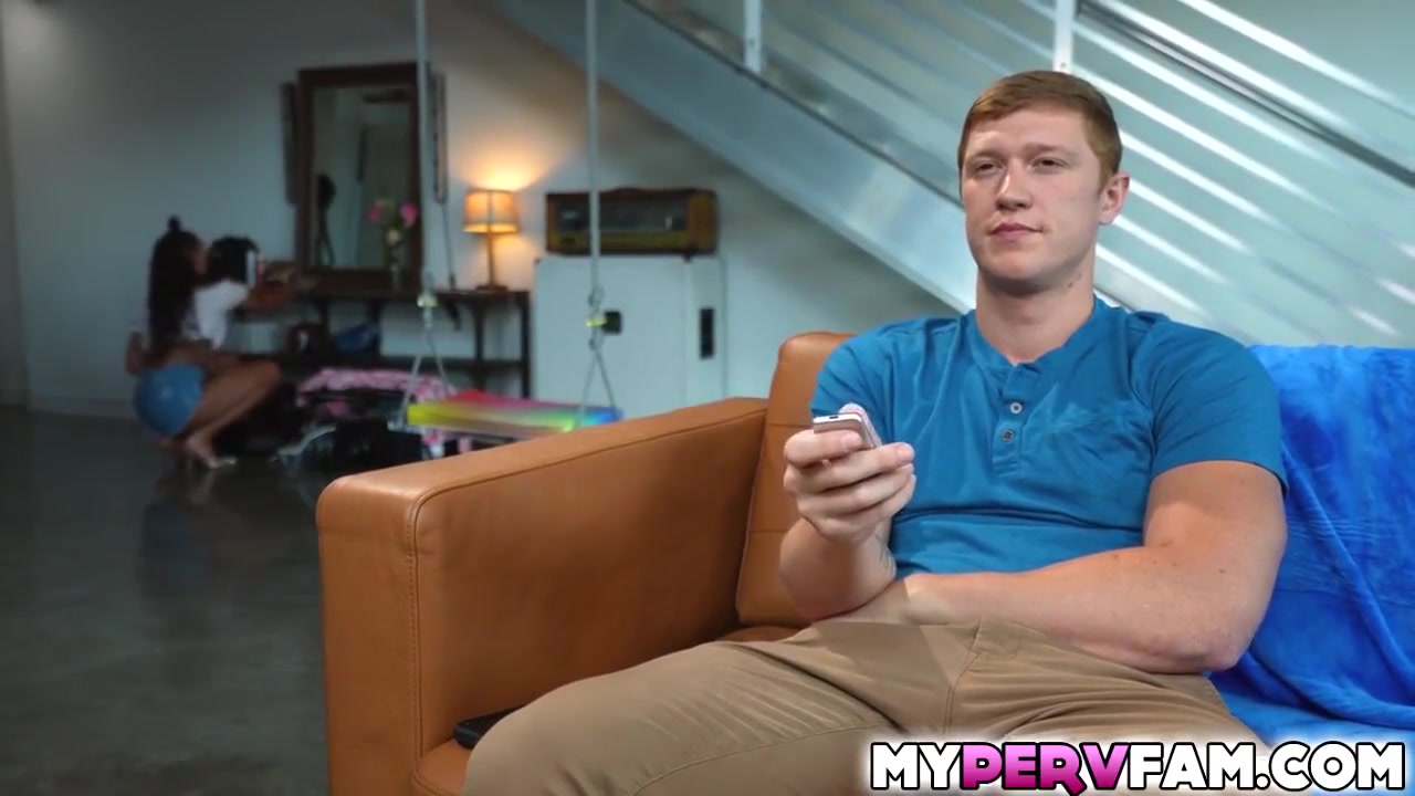 Olivers Hard Shaft Rams Harleys Ebony Pussy With Oliver Flynn And Harley Dean