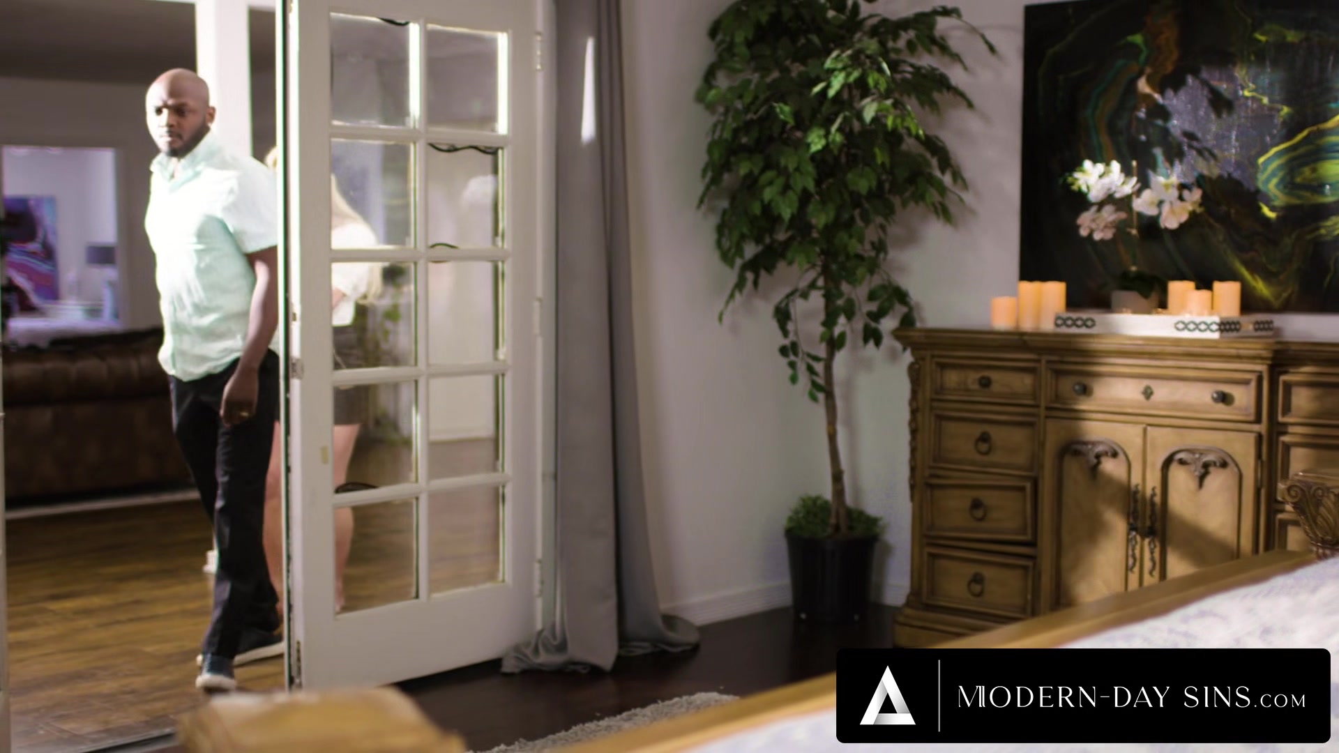 MODERN-DAY SINS - Blonde MILF Spencer Scott Blindfolded and IMPREGNATED By Her Husband's Best Friend