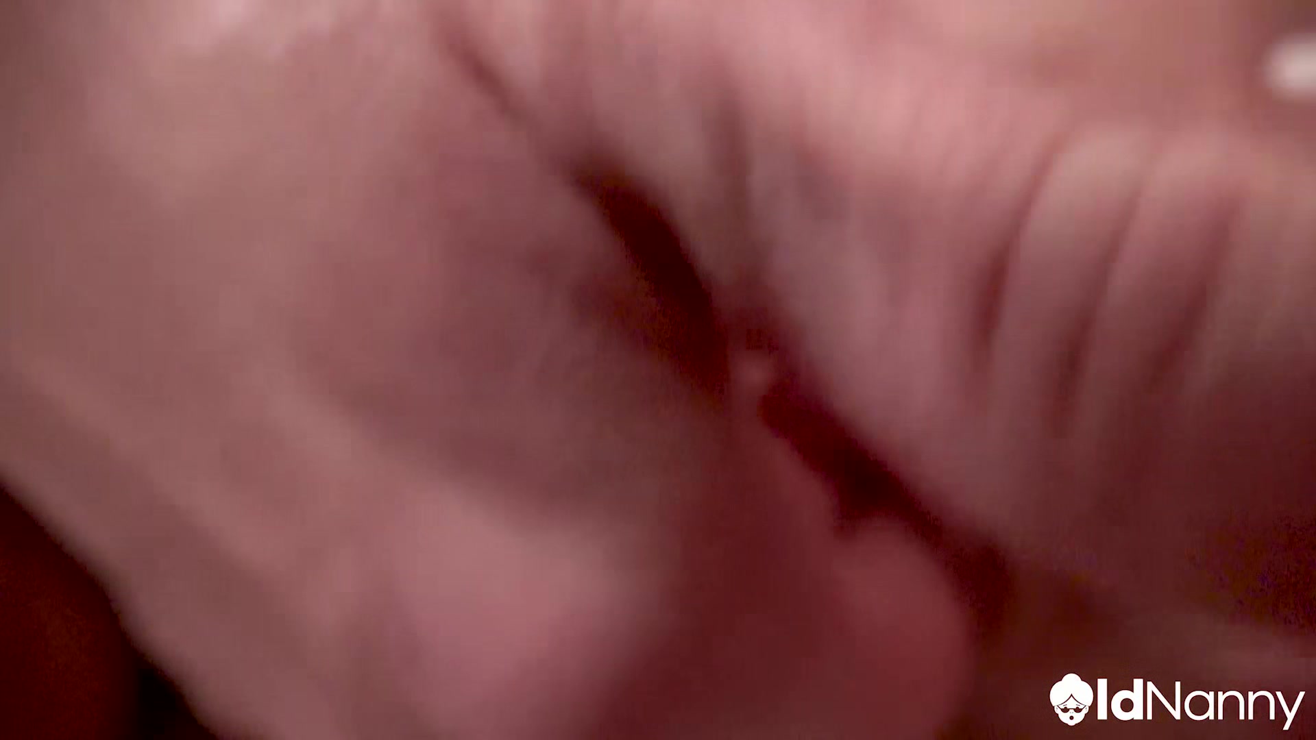 American Mature Intimate Shower And Masturbation - OLDNANNY