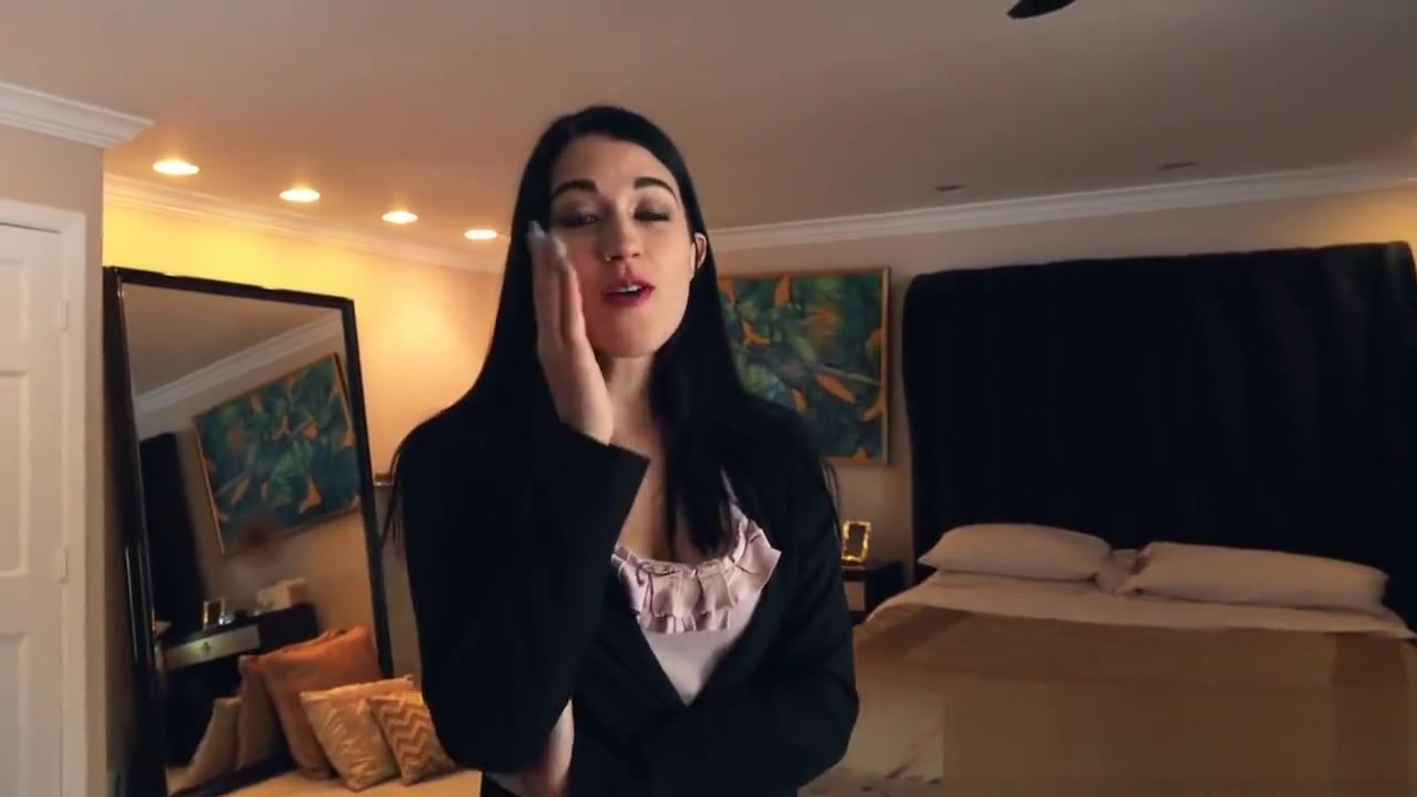 PropertySex Virgin Rocket Scientist Fucks Good-Looking Real Estate Agent