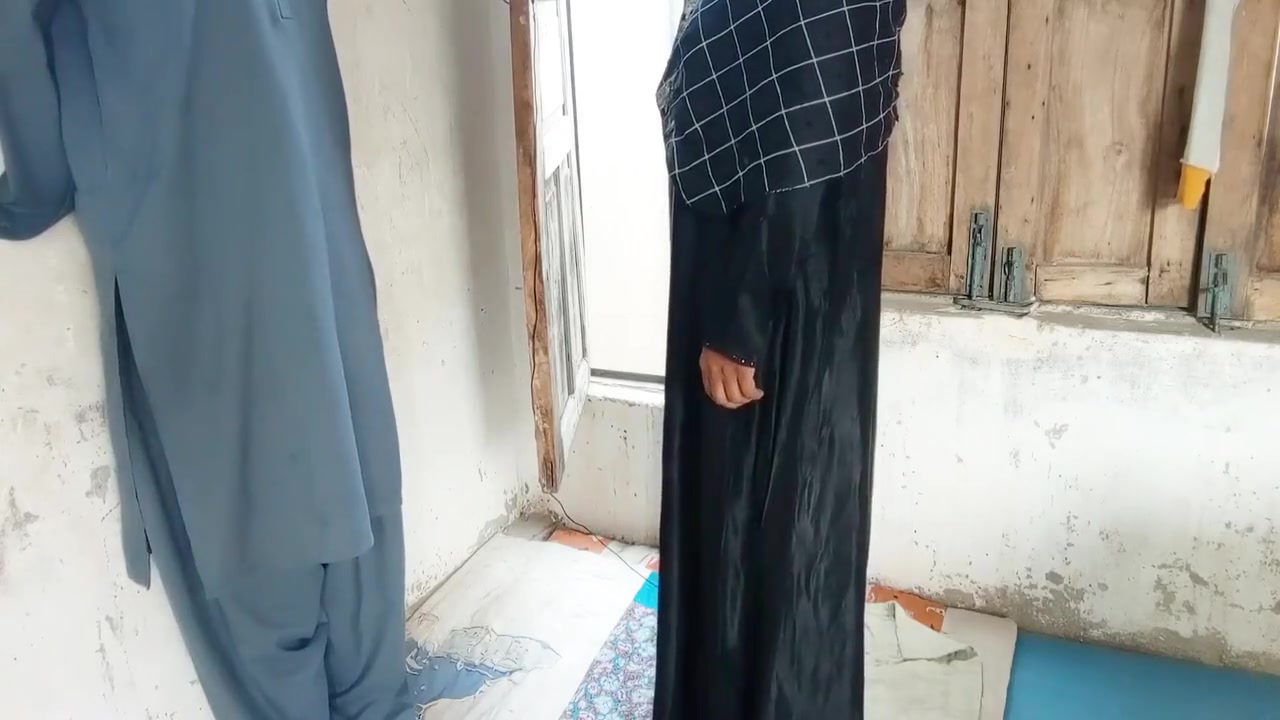 Muslim Hijab College Girl Ko Ghar Pa Lay Aya Aur Dhoky Se Chod Dala