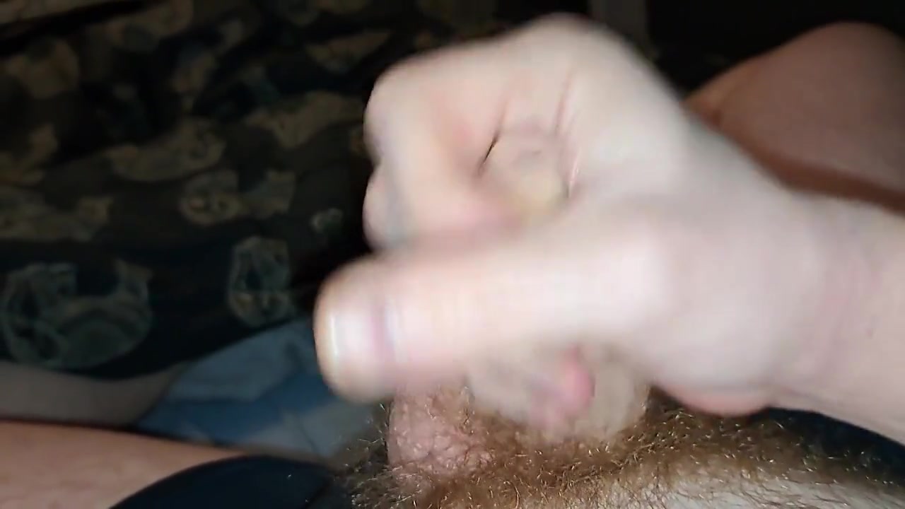 Making My Cocky Leak Da Cummies After Stroking It