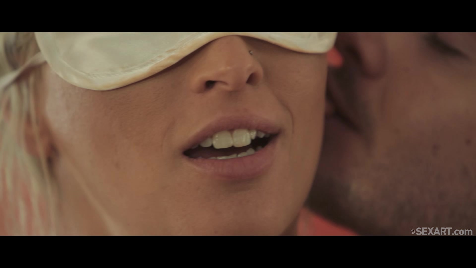 Blindfolded Passion - Uma & Nick Wolanski - SexArt