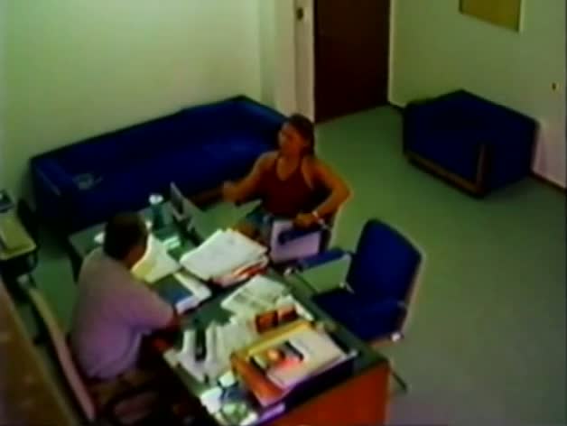 Quick amateur blow in the office