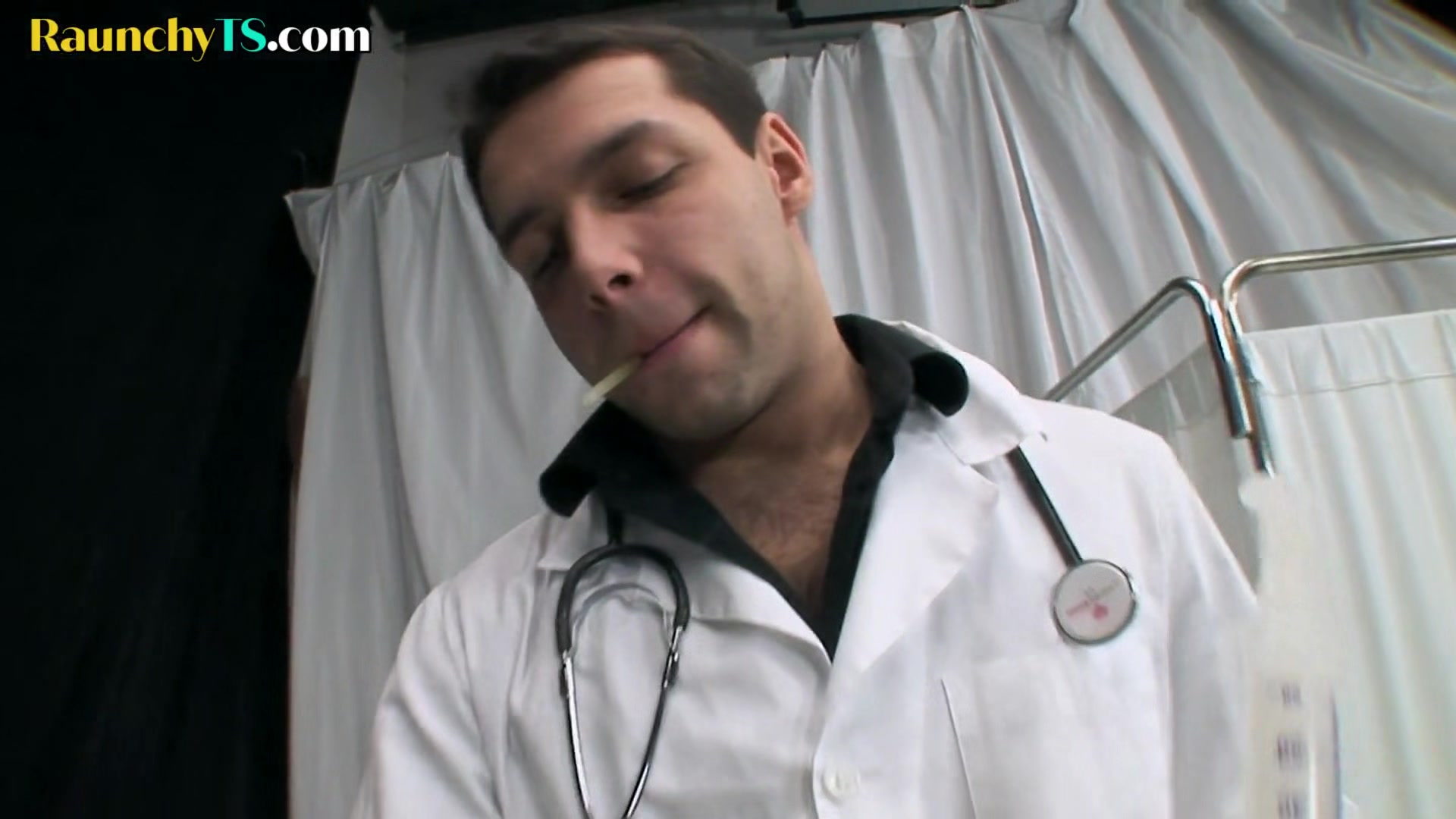 Ladyboy babe fucked by doctor before this erotic switch