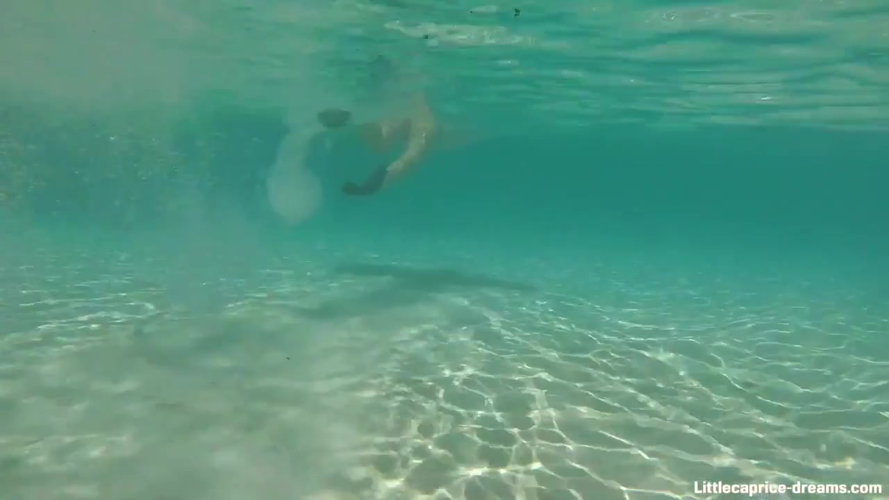 PORNLIFESTYLE Holiday Report from the Maldives - Little Caprice Dreams