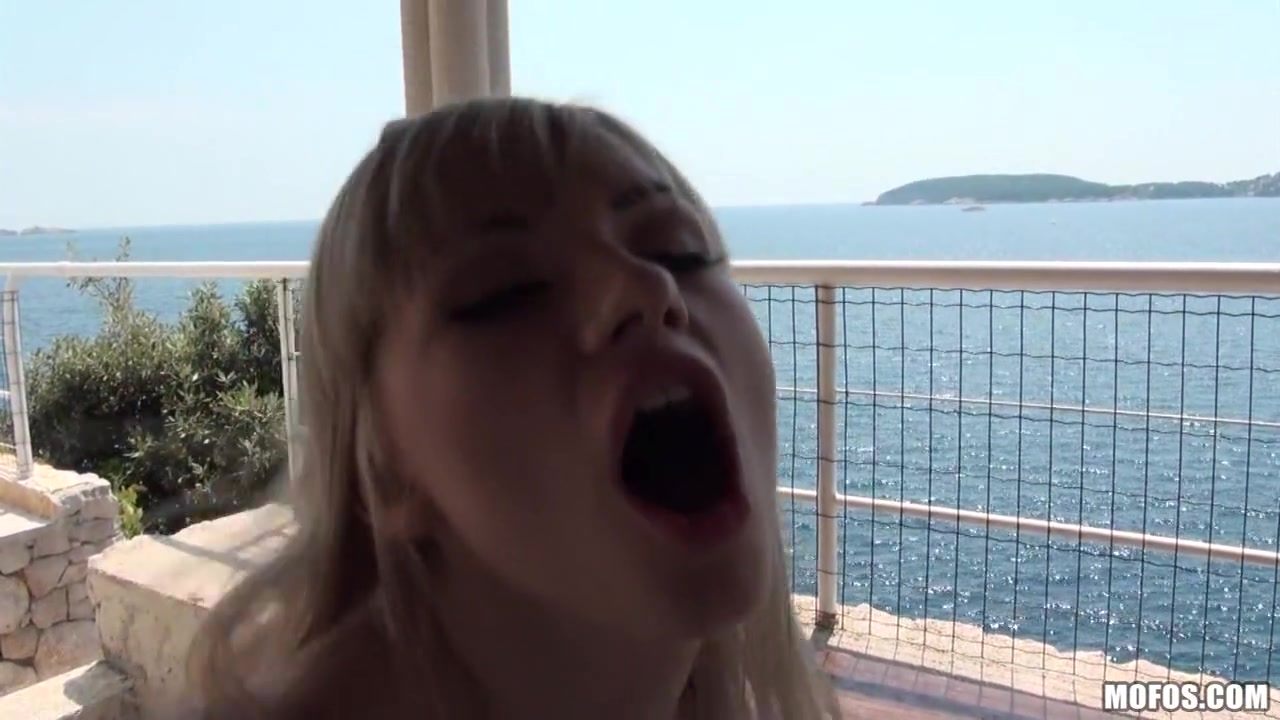 Sasha Rose - Lake View Fuck