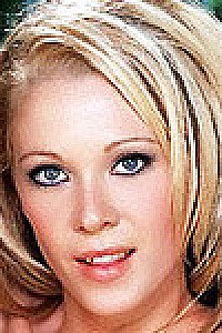 Watch Riley Roberts videos