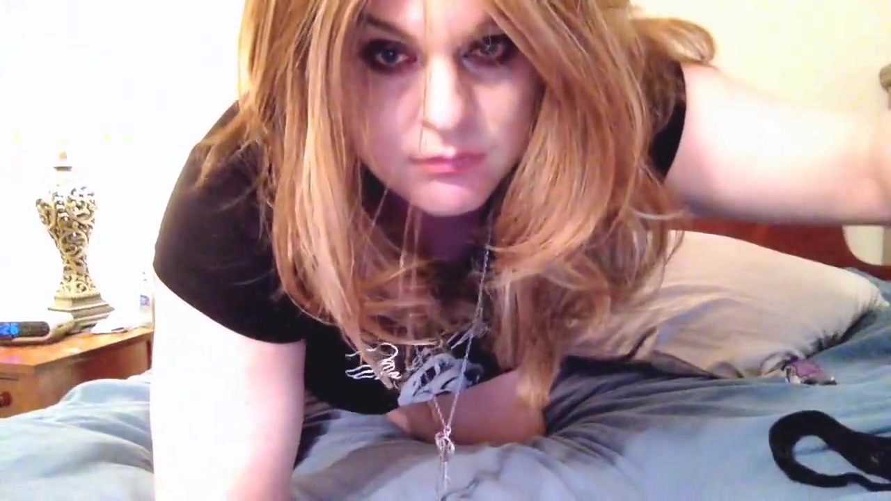 Cock Hungry Shemale Slut AshleyNewlyCd Rides A King Dong