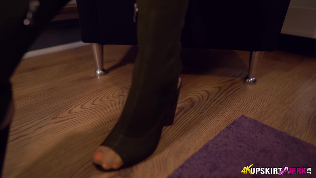 That's A Good Boy - UpskirtJerk