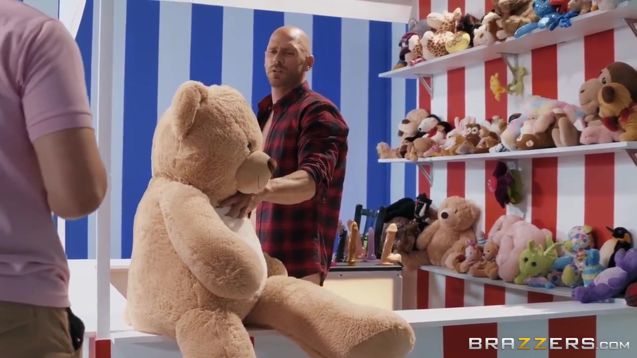 Johnny Sins And Eliza Ibarra - Got Almost Caught While Cheating On Her Silly Bf