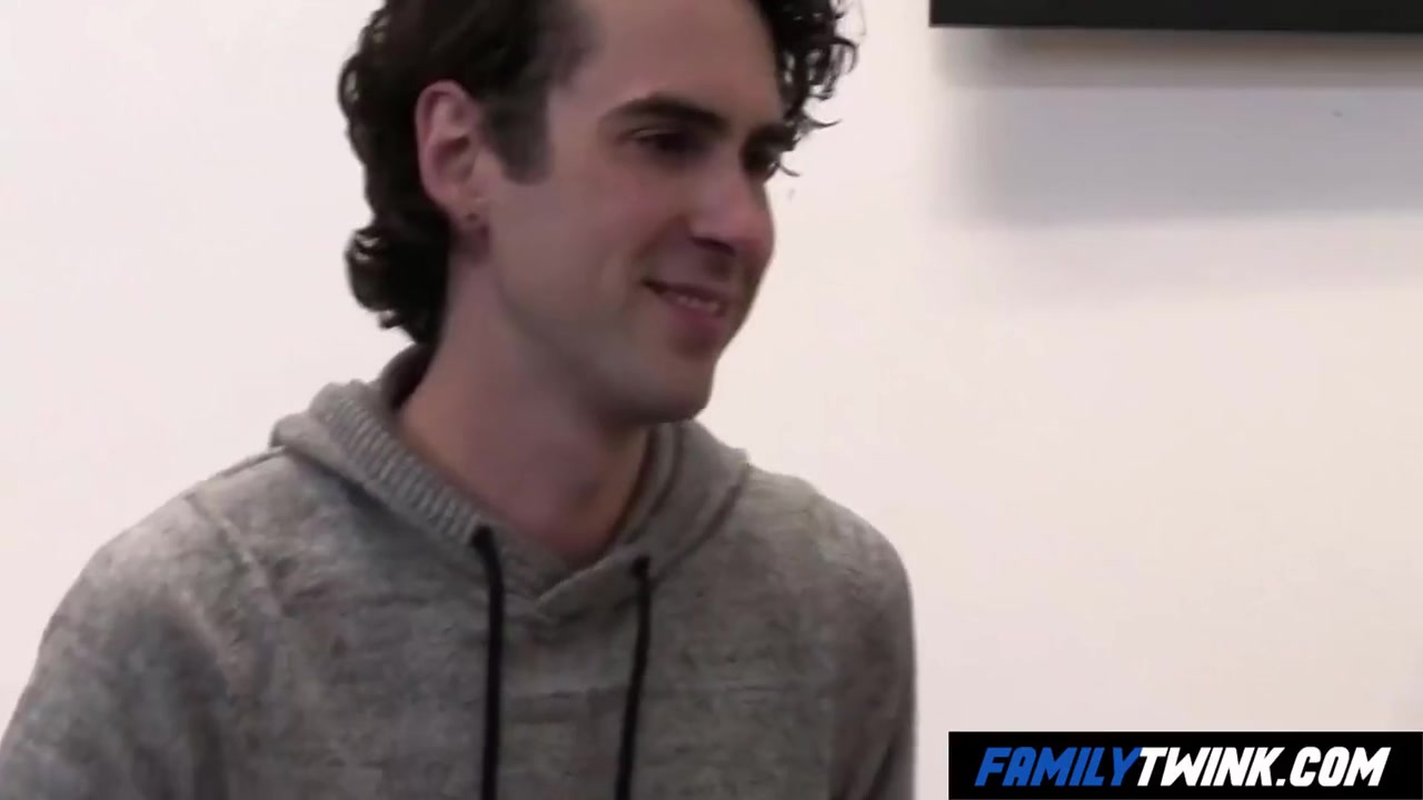 Familytwink - A Dare Between Fake Twin Gay Stepbrothers 8 Min