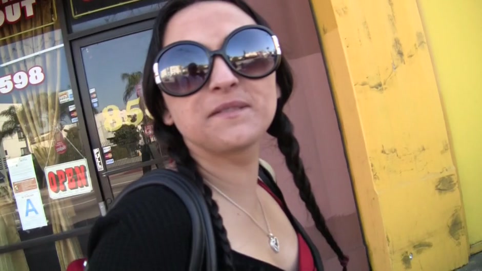 My girlfriend amateur exhibitionism in the public places