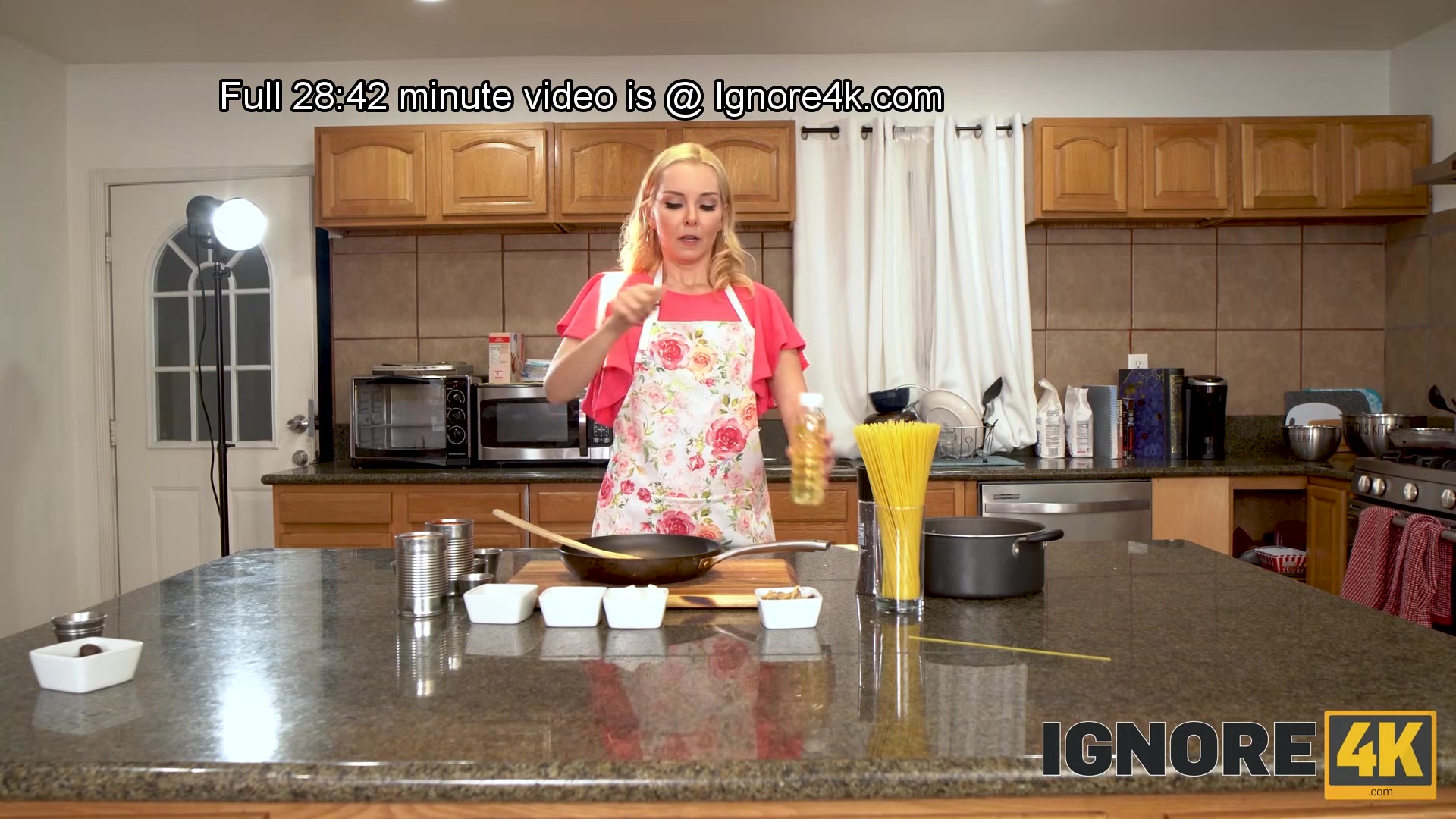 IGNORE4K. Crazy Kitchen Sex