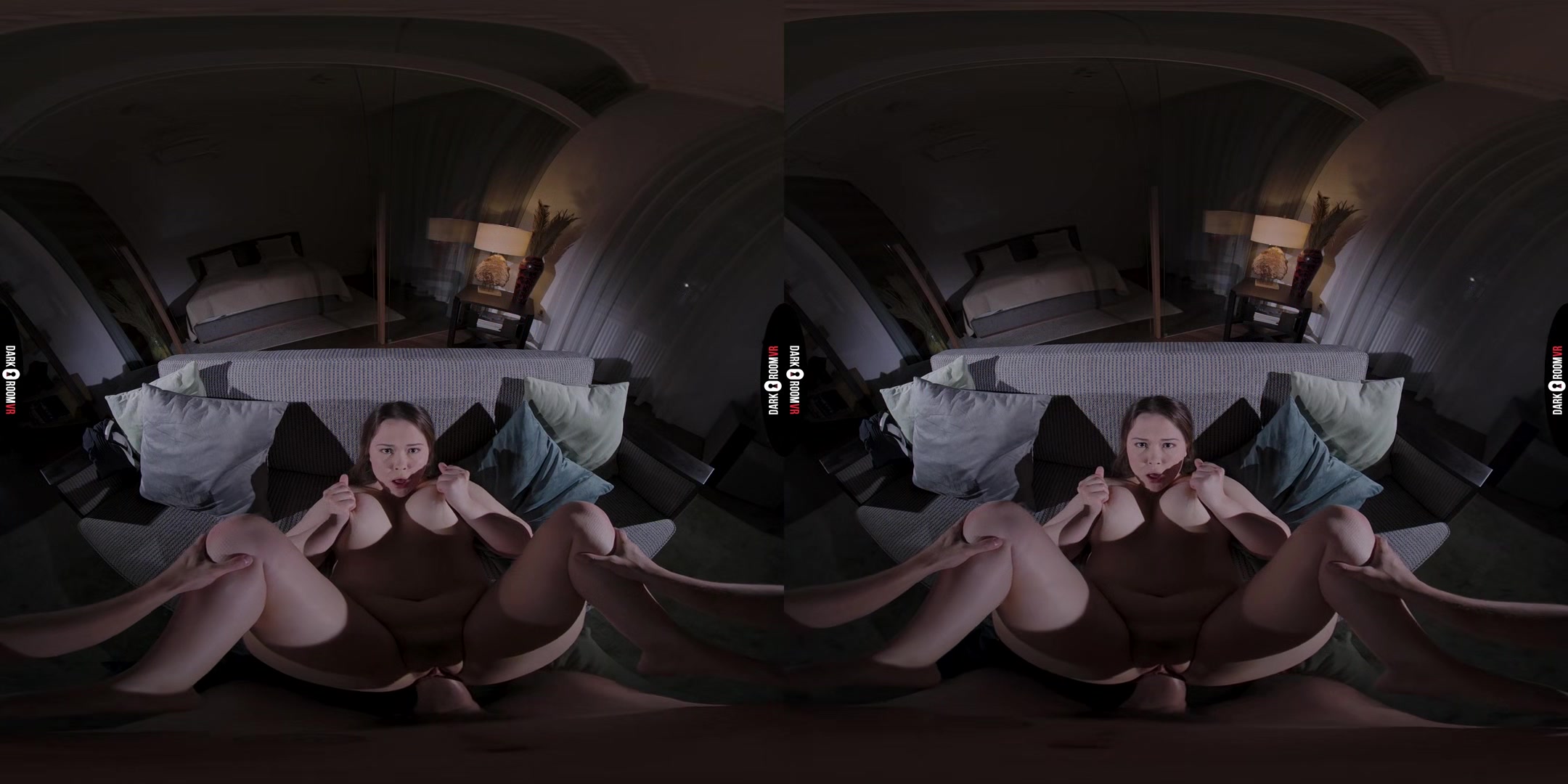 Peachy Alice VR Porn: Big Boobs Problem - DarkRoomVR
