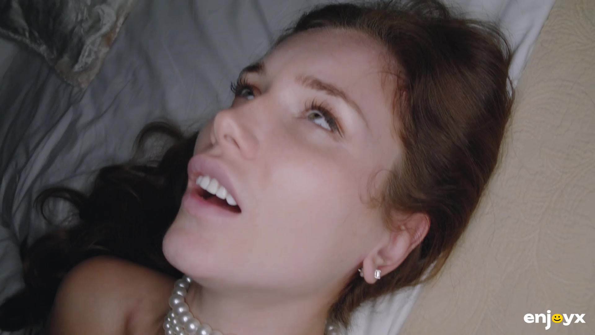 Babe Mary Rock getting multiple orgasms with Brady Bud