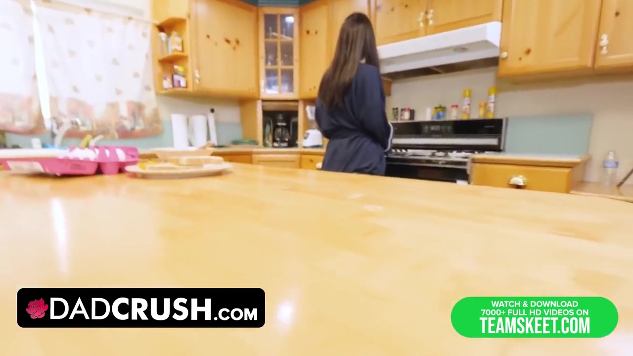 Naughty teen 18+ Gives Stepdaddy A Sneaky Blowjob While Stepmom Is In The Room - Madi Collins And Step dad Crush