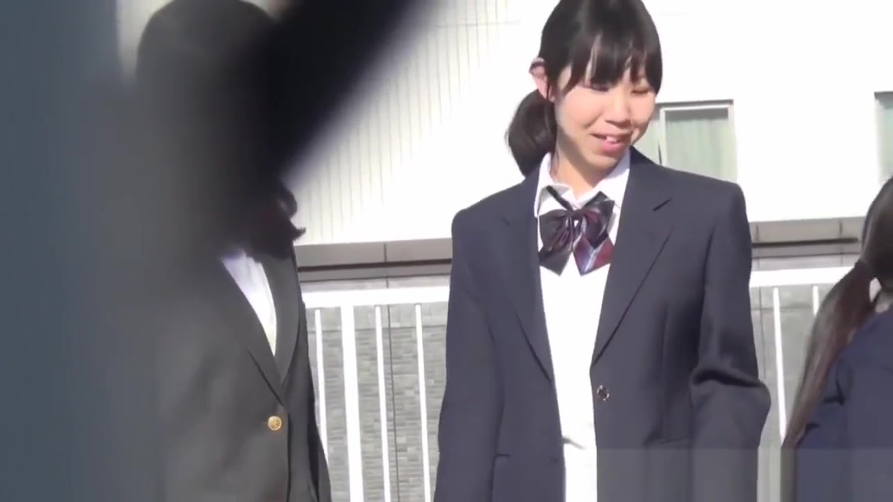 Japan students 18+ Peeing